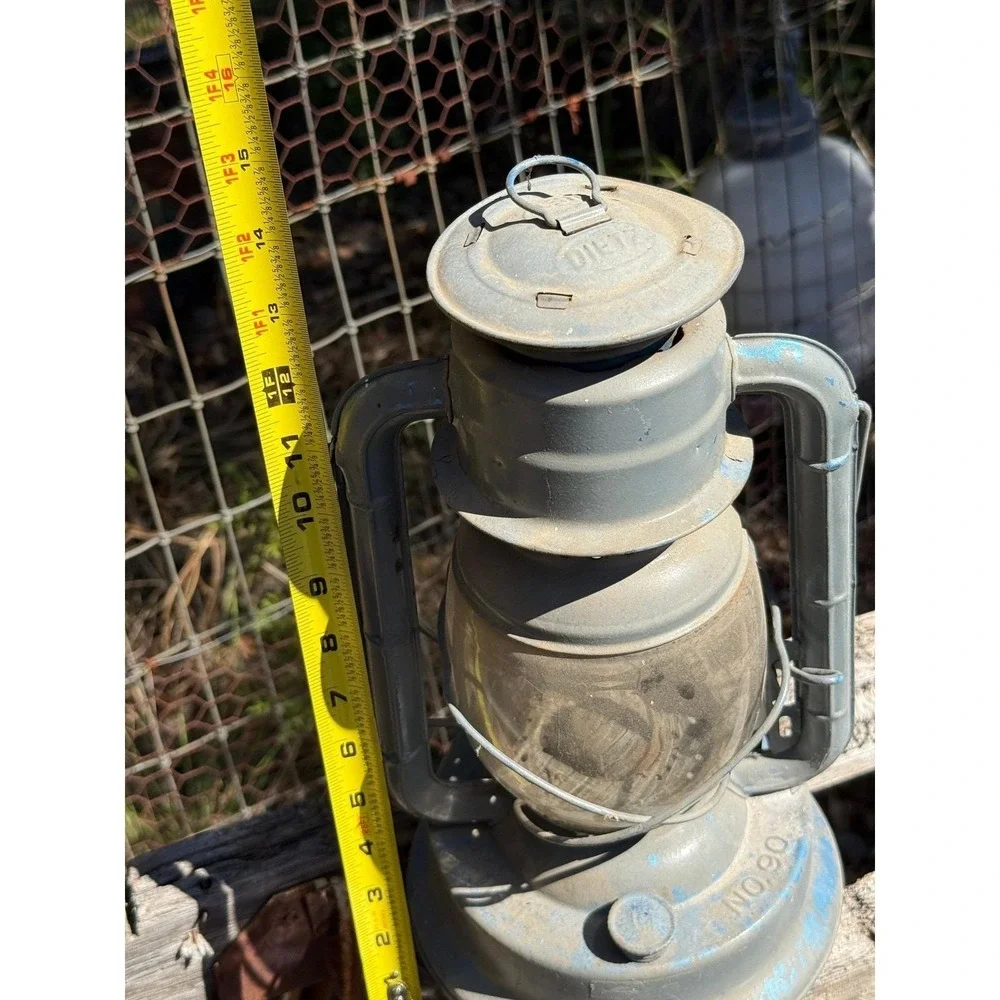 Vintage Dietz Oil Lantern No 90 D-Lite Blue Metal Hurricane‎ Lamp Rustic Decor
